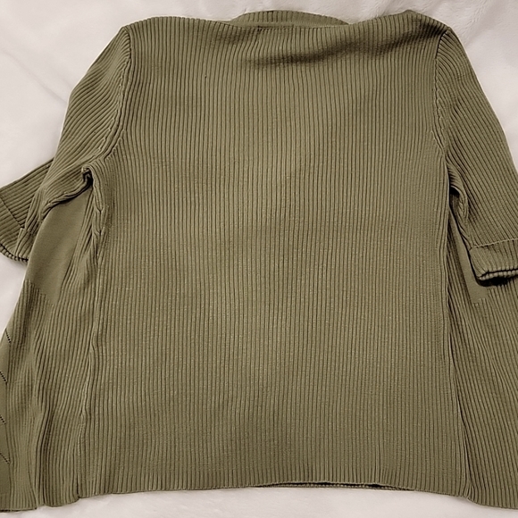 R.Q.T Sweater - Picture 9 of 9